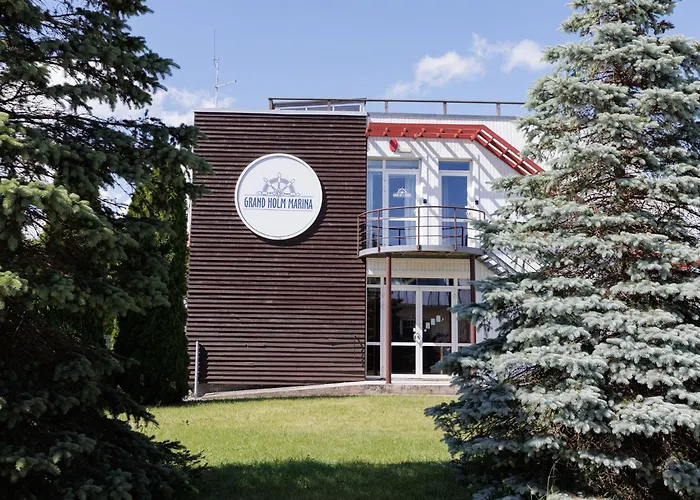 Grand Holm Marina Pootsmani